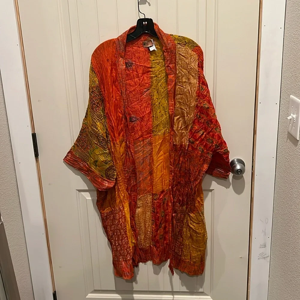Green Sewn kimono, orange/gold/green, beautiful crepe size “2” 75% recycled silk - Picture 1 of 7